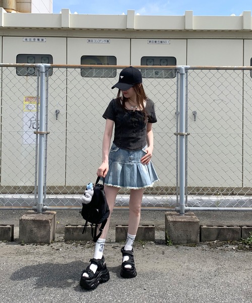 non-hedge(ノンヘッジ)の「前身レースアップクロップド丈トップス(Tシャツ/カットソー・レディース・オフホワイト/チャコールグレー/ブラック・FREE)」の9枚目の写真