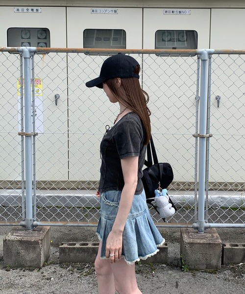 non-hedge(ノンヘッジ)の「前身レースアップクロップド丈トップス(Tシャツ/カットソー・レディース・オフホワイト/チャコールグレー/ブラック・FREE)」の5枚目の写真