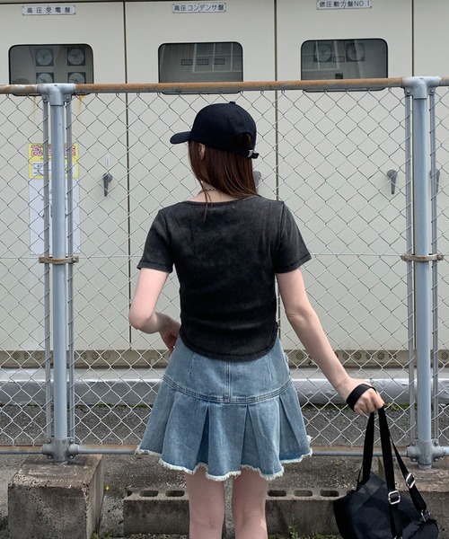 non-hedge(ノンヘッジ)の「前身レースアップクロップド丈トップス(Tシャツ/カットソー・レディース・オフホワイト/チャコールグレー/ブラック・FREE)」の6枚目の写真