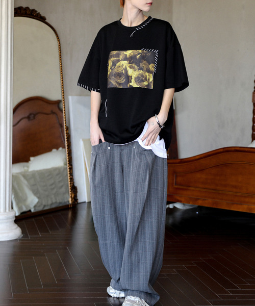 neos（ネオス）の「【neos】ルーズシルエット ローズ 薔薇 フォトプリント ハンドステッチ クルーネック ハーフスリーブ Tシャツ（Tシャツ/カットソー・メンズ・チャコール/ホワイト/ブラック・MEDIUM/LARGE/X-LARGE）」の5枚目の写真