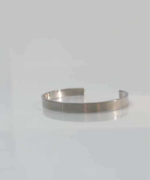 ieLS(イエルズ)の「金属アレルギー対応「ieLS」ステンレス プレーンバングル 6mm(バングル/リストバンド・レディース・シルバー・ONE SIZE)」の3枚目の写真