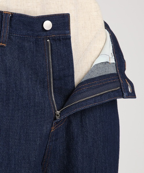 1chaku.（イッチャク）の「ストレートデニムワイドパンツ（デニムパンツ・レディース・ブラック/インディゴブルー・マルチサイズ）」の7枚目の写真