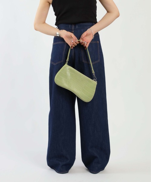 1chaku.（イッチャク）の「ストレートデニムワイドパンツ（デニムパンツ・レディース・ブラック/インディゴブルー・マルチサイズ）」の11枚目の写真