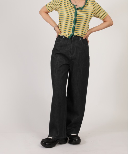 1chaku.（イッチャク）の「ストレートデニムワイドパンツ（デニムパンツ・レディース・ブラック/インディゴブルー・マルチサイズ）」の12枚目の写真