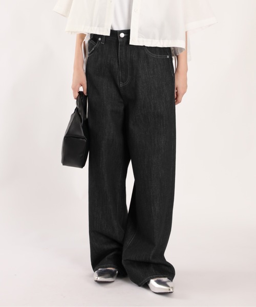 1chaku.（イッチャク）の「ストレートデニムワイドパンツ（デニムパンツ・レディース・ブラック/インディゴブルー・マルチサイズ）」の14枚目の写真