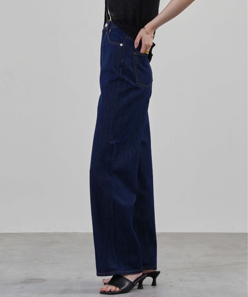 1chaku.（イッチャク）の「ストレートデニムワイドパンツ（デニムパンツ・レディース・ブラック/インディゴブルー・マルチサイズ）」の20枚目の写真