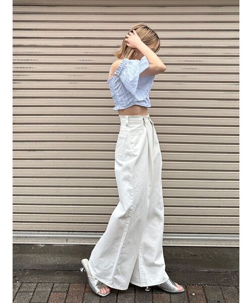 MURUA（ムルーア）の「オフショルクロップドブラウス（シャツ/ブラウス・レディース・ブラック/その他1/ホワイト・FREE）」の13枚目の写真