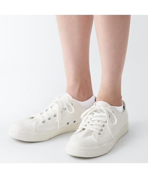 無印良品（ムジルシリョウヒン）の「婦人　足なり直角　スニーカーイン（４足組）（ソックス/靴下・レディース・ホワイト/ブラック・23-25cm）」の4枚目の写真