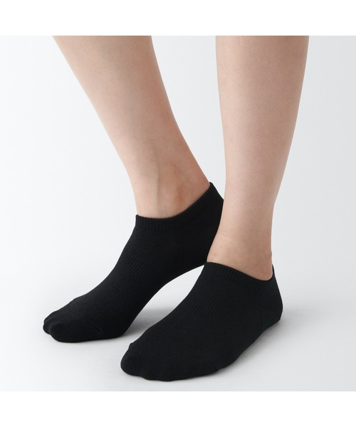 無印良品（ムジルシリョウヒン）の「婦人　足なり直角　スニーカーイン（４足組）（ソックス/靴下・レディース・ホワイト/ブラック・23-25cm）」の5枚目の写真