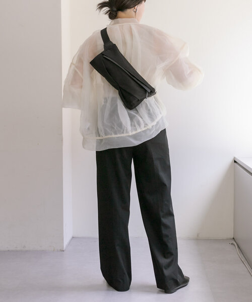 ear PAPILLONNER（イアパピヨネ）の「【c/est（シーエ）】ツイスト