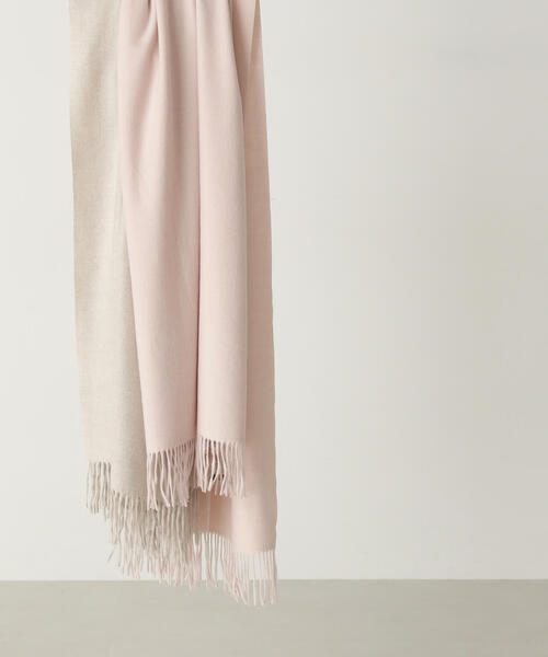 NATURAL BEAUTY BASIC（ナチュラルビューティーベーシック）の「◇【Oggi掲載】ウインターライトストール（ストール/ショール・レディース・ピンク/ベージュ/オフホワイト/グレー・FREE）」の11枚目の写真