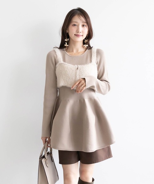 RANDA（ランダ）の「シャギービスチェセットペプラムニットトップス（ニット/セーター・レディース・ブルー/ホワイト/ベージュ・FREE）」の2枚目の写真