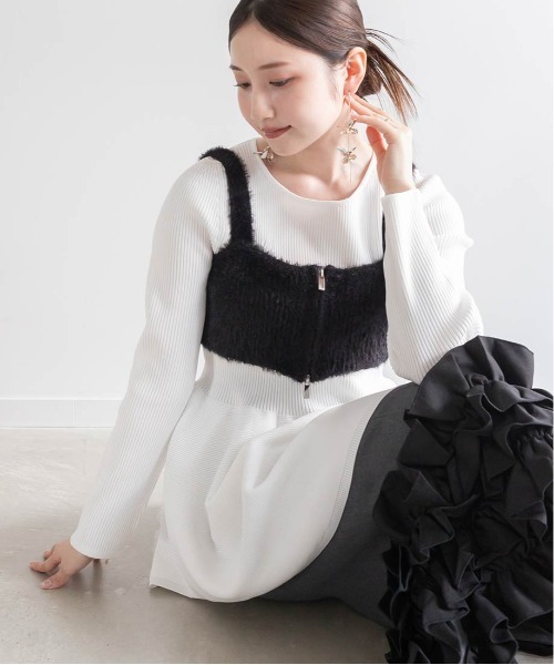 RANDA（ランダ）の「シャギービスチェセットペプラムニットトップス（ニット/セーター・レディース・ブルー/ホワイト/ベージュ・FREE）」の4枚目の写真