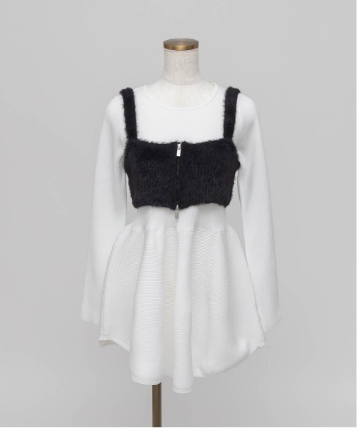 RANDA（ランダ）の「シャギービスチェセットペプラムニットトップス（ニット/セーター・レディース・ブルー/ホワイト/ベージュ・FREE）」の13枚目の写真