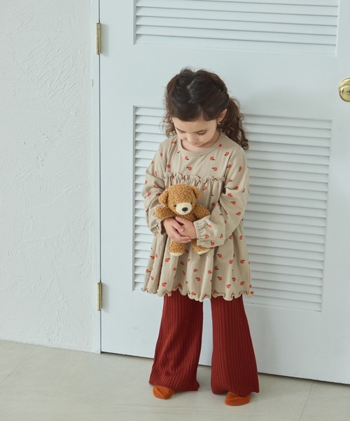 pairmanon(ペアマノン)の「楊柳天竺 総柄 配色メロー ティアード チュニック(チュニック・キッズ・ブラック系その他/ホワイト系その他/ベージュ系その他/グリーン系その他・100/110/120/130/140/150/90)」の13枚目の写真