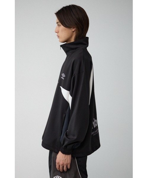 【UMBRO × AZUL by moussy】ハーフジップ スウェット UMBRO×AZUL】 ハーフジップトップス（Tシャツ/カットソー