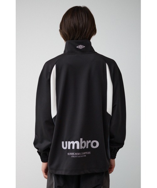 【UMBRO × AZUL by moussy】ハーフジップ スウェット UMBRO×AZUL】 ハーフジップトップス（Tシャツ/カットソー