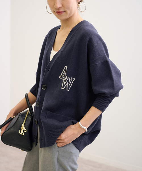 フレームワーク st.Johns 3rd club カレッジロゴカーディガン FRAMeWORK（フレームワーク）の「st.Johns 3rd club 別注カレッジロゴ