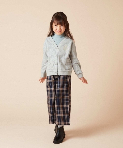 a.v.v（アーヴェヴェ）の「[140-150]エンブレム刺繍入り裏毛カーディガン（カーディガン/ボレロ・キッズ・グレー/ブラック・140/150）」の6枚目の写真