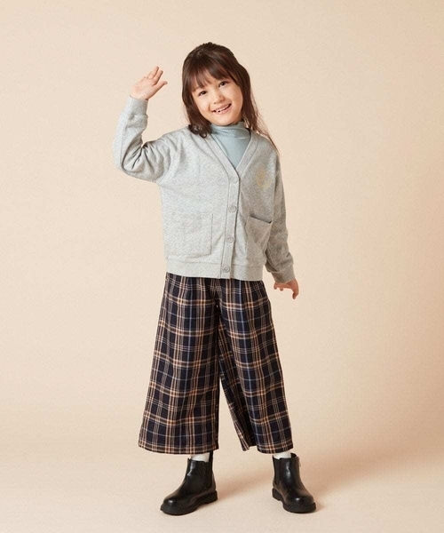 a.v.v（アーヴェヴェ）の「[140-150]エンブレム刺繍入り裏毛カーディガン（カーディガン/ボレロ・キッズ・グレー/ブラック・140/150）」の8枚目の写真