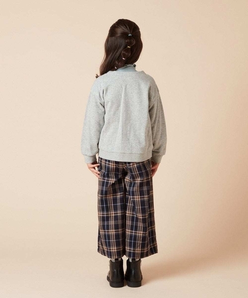 a.v.v（アーヴェヴェ）の「[140-150]エンブレム刺繍入り裏毛カーディガン（カーディガン/ボレロ・キッズ・グレー/ブラック・140/150）」の12枚目の写真