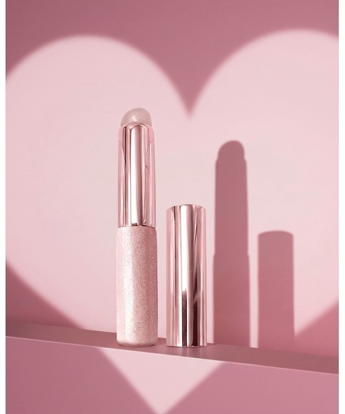 Studio17(スタジオジュウナナ)の「【studio17/スタジオ17】SILICONE LIP BRUSH(リップブラシ シリコン)(メイクブラシ・レディース・ブラック/ピンク/パープル・FREE)」の3枚目の写真