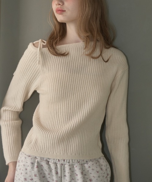 Birthday room(バースデイルーム)の「ワンショルダーリボンリブニット / one shoulder ribbon rib knit(ニット/セーター・レディース・アイボリー/ブラック/レッド・FREE)」の22枚目の写真