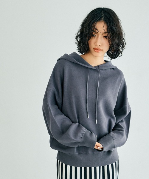 LEPSIM(レプシィム)の「12ゲージニットフーディー 133271(ニット/セーター・レディース・チャコールグレー/アイボリー・FREE)」の10枚目の写真