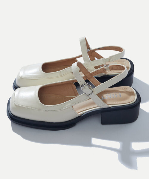 WHO'S WHO gallery（フーズフーギャラリー）の「【HiNT/ヒント】スクエアストラップミュール（サンダル・レディース・シルバー/ブラック/ホワイト・39/38/37）」の10枚目の写真