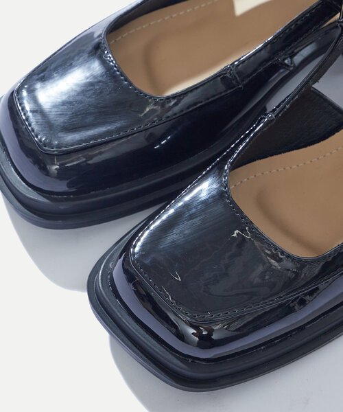 WHO'S WHO gallery（フーズフーギャラリー）の「【HiNT/ヒント】スクエアストラップミュール（サンダル・レディース・シルバー/ブラック/ホワイト・39/38/37）」の15枚目の写真