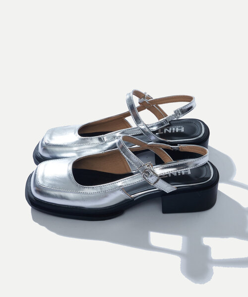 WHO'S WHO gallery（フーズフーギャラリー）の「【HiNT/ヒント】スクエアストラップミュール（サンダル・レディース・シルバー/ブラック/ホワイト・39/38/37）」の6枚目の写真