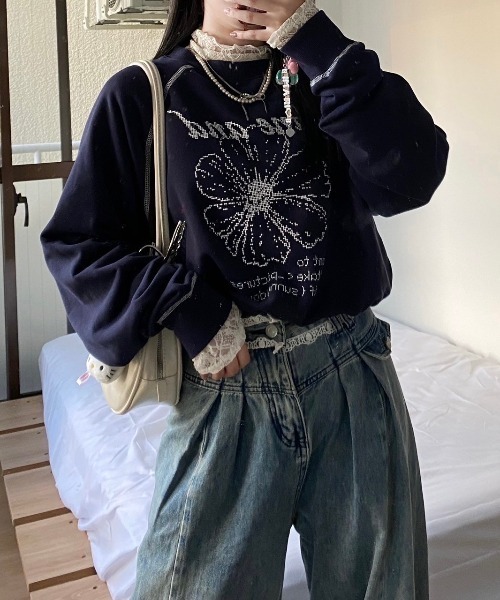 nemne store（ネンネストア）の「【Seoup】裏毛アスキーアートフラワースウェット（スウェット・レディース・アイボリー/ネイビー・SMALL/MEDIUM）」の11枚目の写真