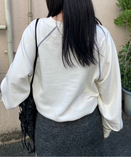 nemne store（ネンネストア）の「【Seoup】裏毛アスキーアートフラワースウェット（スウェット・レディース・アイボリー/ネイビー・SMALL/MEDIUM）」の6枚目の写真
