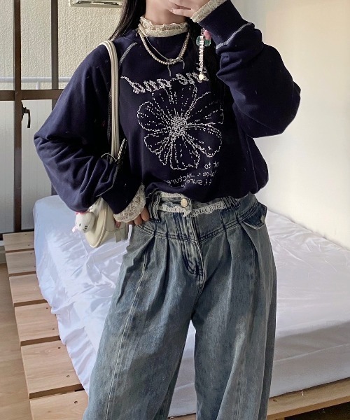 nemne store（ネンネストア）の「【Seoup】裏毛アスキーアートフラワースウェット（スウェット・レディース・アイボリー/ネイビー・SMALL/MEDIUM）」の4枚目の写真