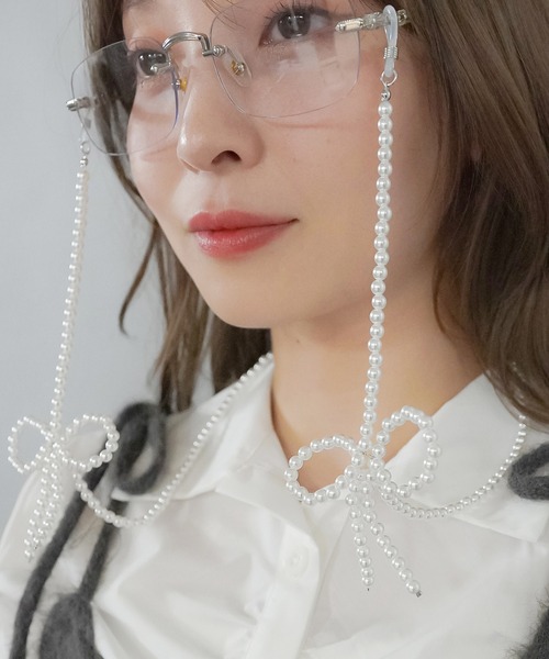 SPINNS（スピンズ）の「パールリボン 眼鏡チェーン グラスコード