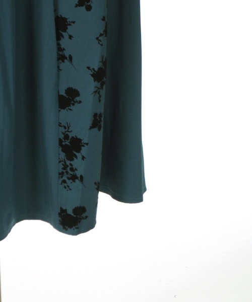 axes femme(アクシーズファム)の「フラワーフロッキー切替スカート(スカート・レディース・ブラック/ブルーグリーン/パープル・FREE)」の9枚目の写真