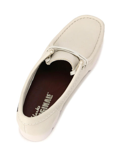 Clarks（クラークス）の「CLARKS/クラークス WALLABEE GTX ワラビーゴアテックス　レディース（モカシン/デッキシューズ・レディース・ブラック/ブラック系その他/ホワイト・4.5/5/5.5）」の11枚目の写真