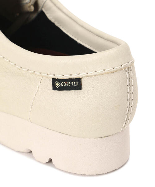 Clarks（クラークス）の「CLARKS/クラークス WALLABEE GTX ワラビーゴアテックス　レディース（モカシン/デッキシューズ・レディース・ブラック/ブラック系その他/ホワイト・4.5/5/5.5）」の7枚目の写真