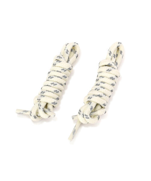 Clarks（クラークス）の「CLARKS/クラークス WALLABEE GTX ワラビーゴアテックス　レディース（モカシン/デッキシューズ・レディース・ブラック/ブラック系その他/ホワイト・4.5/5/5.5）」の5枚目の写真