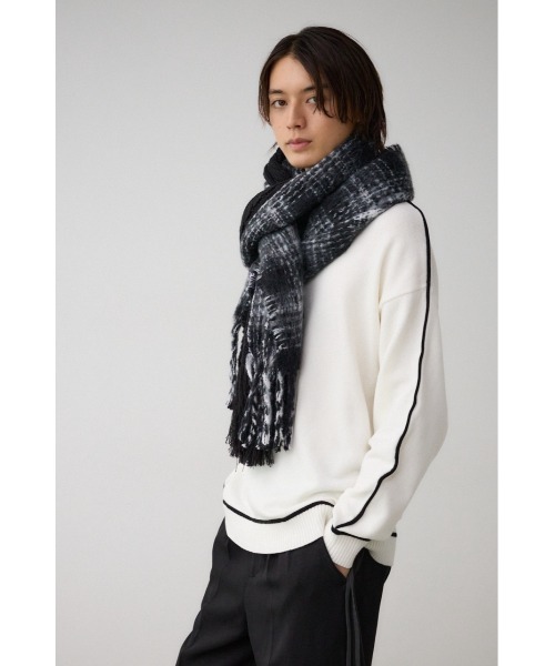 AZUL by moussy（アズールバイマウジー）の「ドッキングロングマフラー（マフラー・メンズ・レッド系その他/ブラック系その他・FREE）」の3枚目の写真