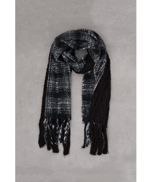 AZUL by moussy（アズールバイマウジー）の「ドッキングロングマフラー（マフラー・メンズ・レッド系その他/ブラック系その他・FREE）」の8枚目の写真