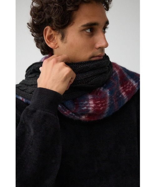 AZUL by moussy（アズールバイマウジー）の「ドッキングロングマフラー（マフラー・メンズ・レッド系その他/ブラック系その他・FREE）」の9枚目の写真