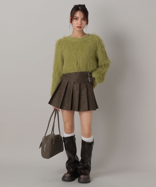 FOREVER 21（フォーエバー トゥエンティーワン）の「【2024FW】クロップドシャギーニットプルオーバー（ニット/セーター・レディース・ブラウン/グリーン/グレー/ナチュラル・FREE）」の5枚目の写真