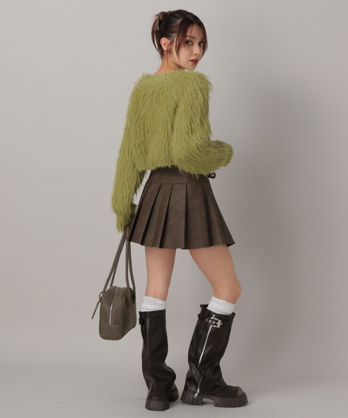 FOREVER 21（フォーエバー トゥエンティーワン）の「【2024FW】クロップドシャギーニットプルオーバー（ニット/セーター・レディース・ブラウン/グリーン/グレー/ナチュラル・FREE）」の7枚目の写真