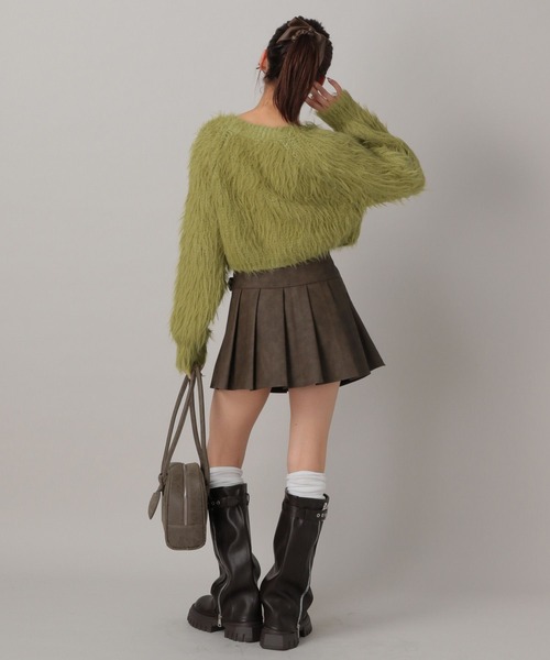 FOREVER 21（フォーエバー トゥエンティーワン）の「【2024FW】クロップドシャギーニットプルオーバー（ニット/セーター・レディース・ブラウン/グリーン/グレー/ナチュラル・FREE）」の8枚目の写真