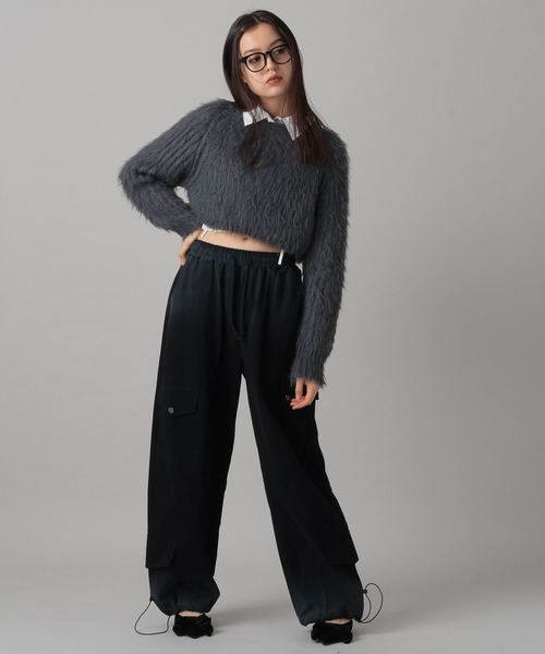 FOREVER 21（フォーエバー トゥエンティーワン）の「【2024FW】クロップドシャギーニットプルオーバー（ニット/セーター・レディース・ブラウン/グリーン/グレー/ナチュラル・FREE）」の13枚目の写真