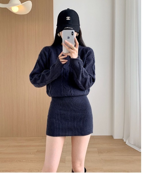 gossip!ロサンゼルス(ゴシップロサンゼルス)の「ヴィンテージライクケーブルニットセーターワンピース(ワンピース・レディース・ネイビー/ピンク/ベージュ/オフホワイト・FREE)」の9枚目の写真