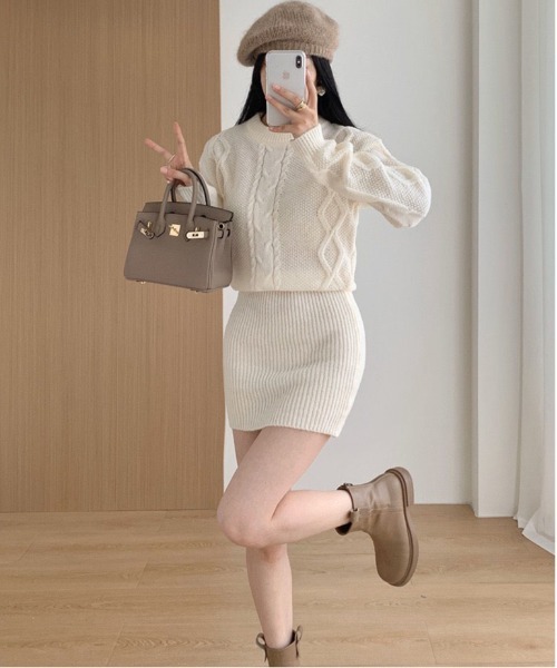 gossip!ロサンゼルス(ゴシップロサンゼルス)の「ヴィンテージライクケーブルニットセーターワンピース(ワンピース・レディース・ネイビー/ピンク/ベージュ/オフホワイト・FREE)」の16枚目の写真