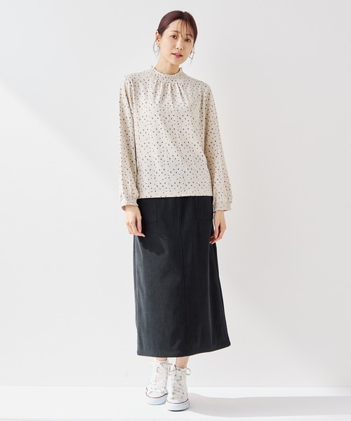 Petit Honfleur（プチオンフルール）の「フリル衿ドットプルオーバー（Tシャツ/カットソー・レディース・ネイビー/ブラック/アイボリー・M/L）」の9枚目の写真