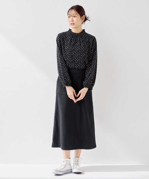 Petit Honfleur（プチオンフルール）の「フリル衿ドットプルオーバー（Tシャツ/カットソー・レディース・ネイビー/ブラック/アイボリー・M/L）」の13枚目の写真